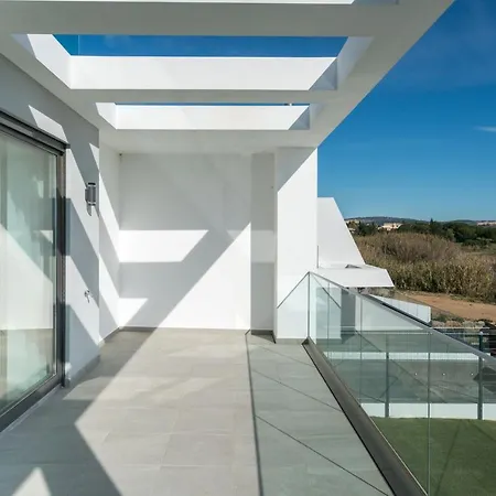 Vila Colinas Do Golfe Sun By Sapvillas *