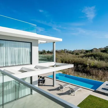 Colinas Do Golfe Sun By Sapvillas