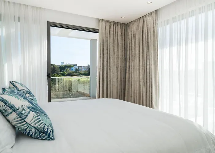 Willa Colinas Do Golfe Sun By Sapvillas Vilamoura